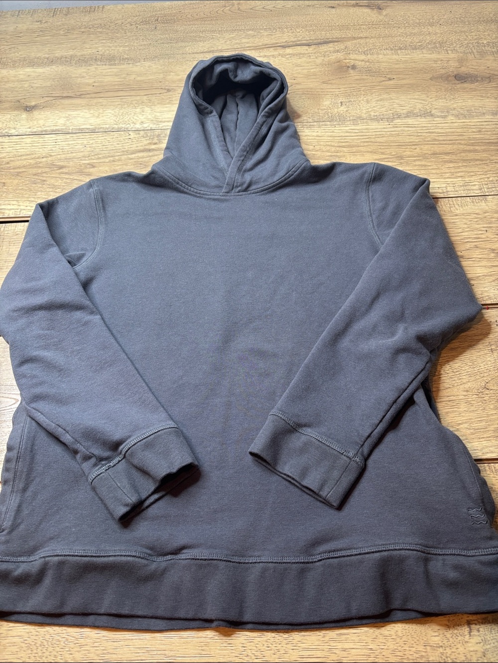 Women’s Free Fly Apparel Hooded Pullover Sweatshirt - Charcoal  Size Medium
